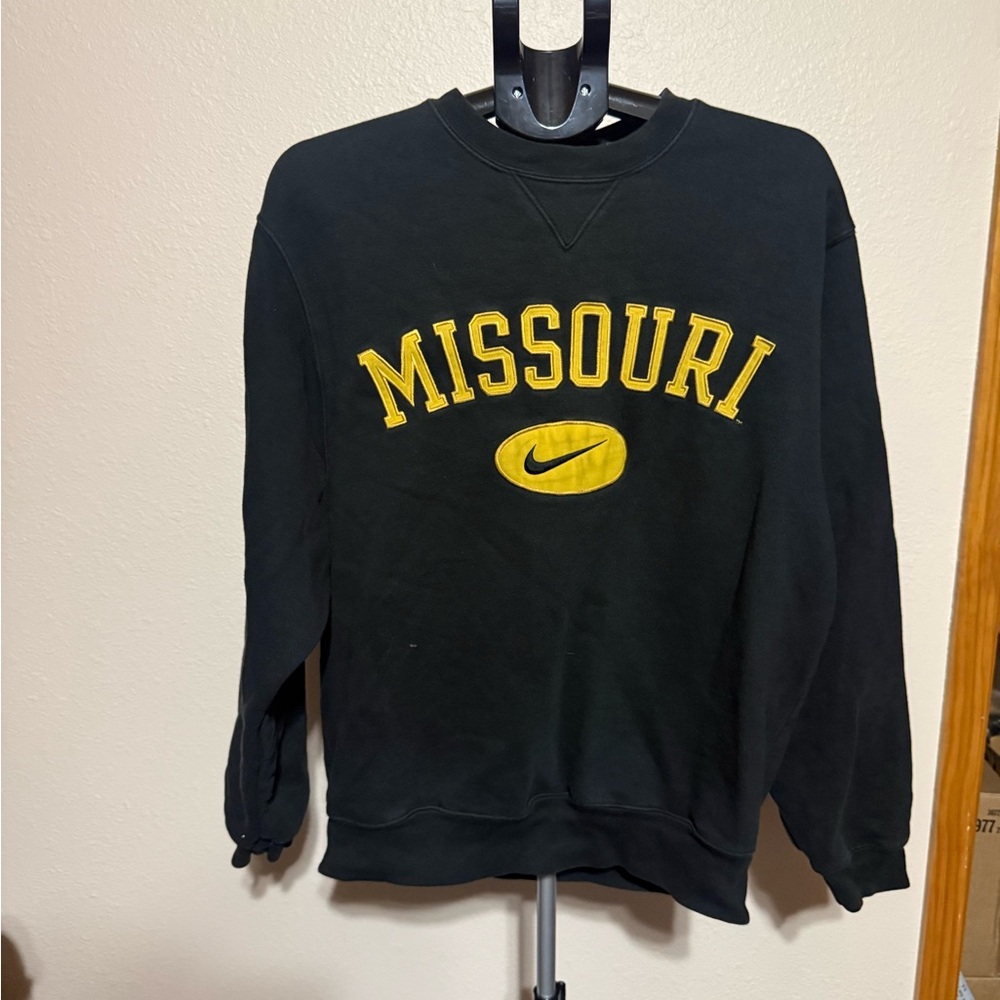 Nike Men's Black and Yellow Missouri Crewneck Sweater